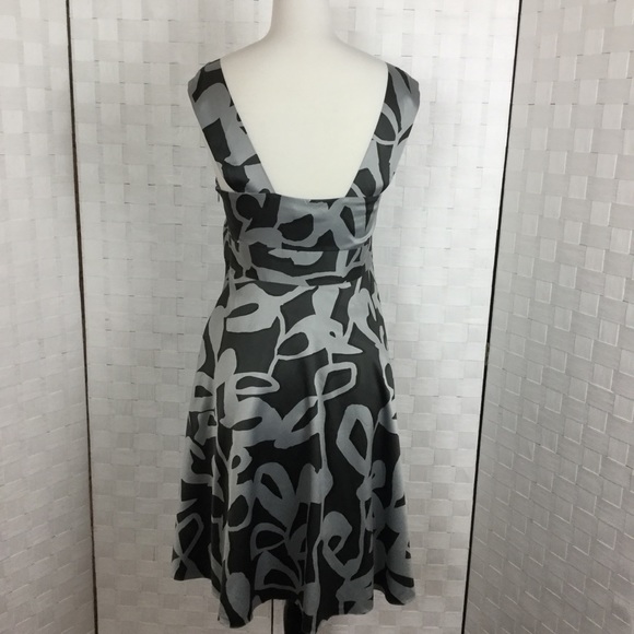 The Limited Silver/Gray patterned party dress SZ 4 - Picture 2 of 5